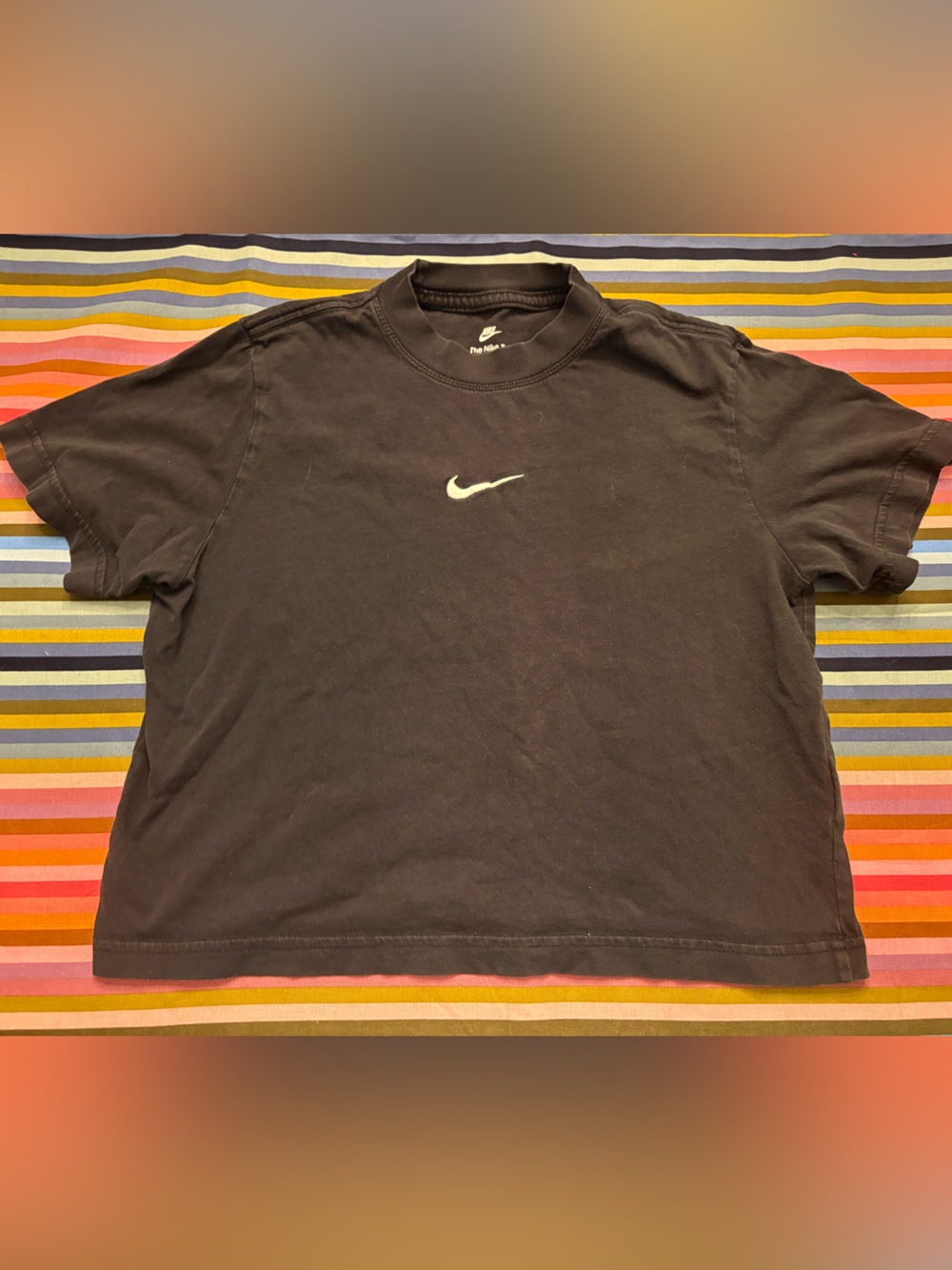 Nike Girls’ Cropped Black Short-Sleeve Logo T-Shirt